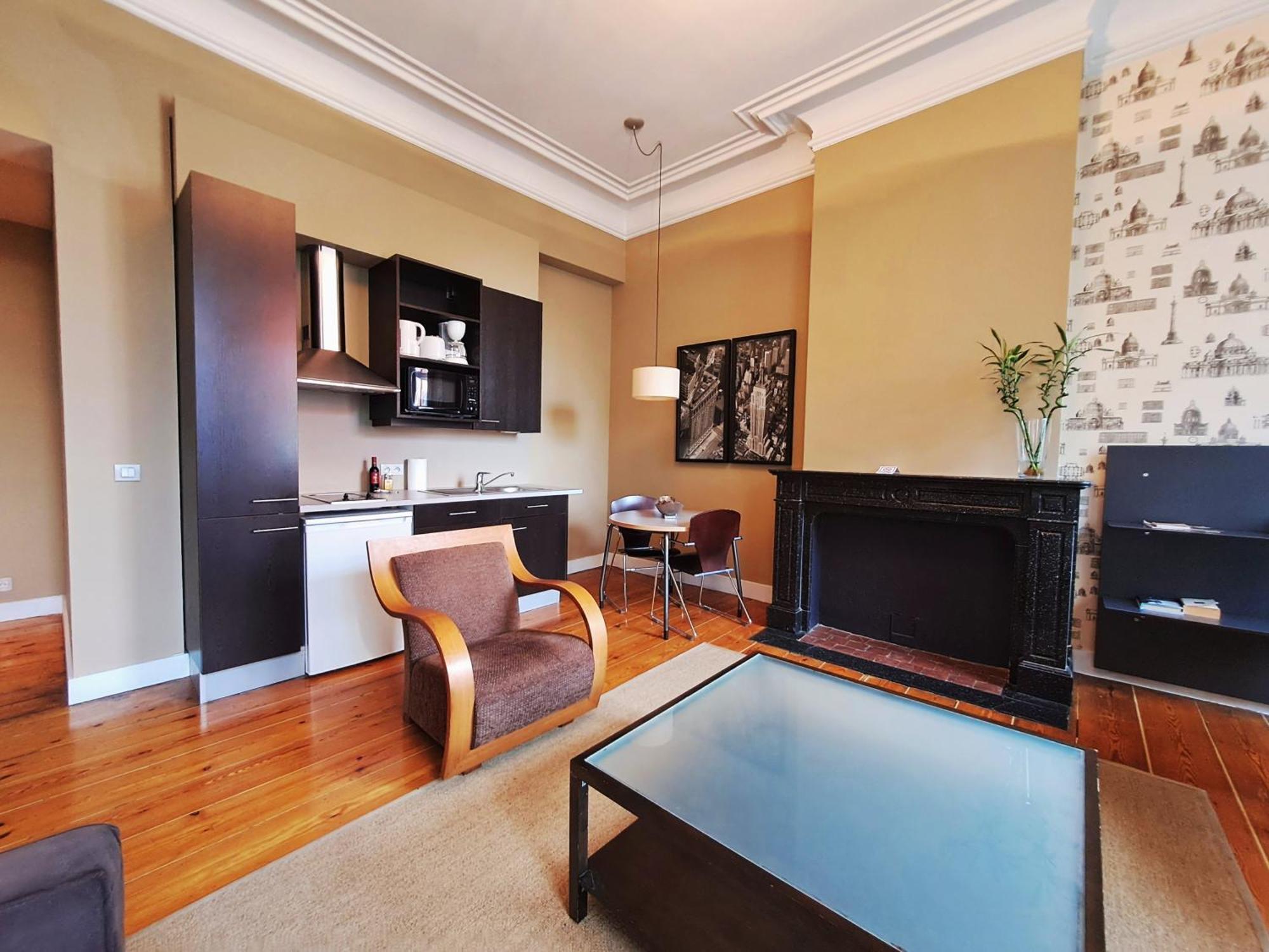 Mas Aparthotel Eu Брюссель Экстерьер фото